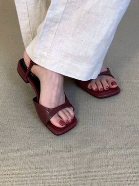 Women's Burgundy Square-Toe Slingback Sandals